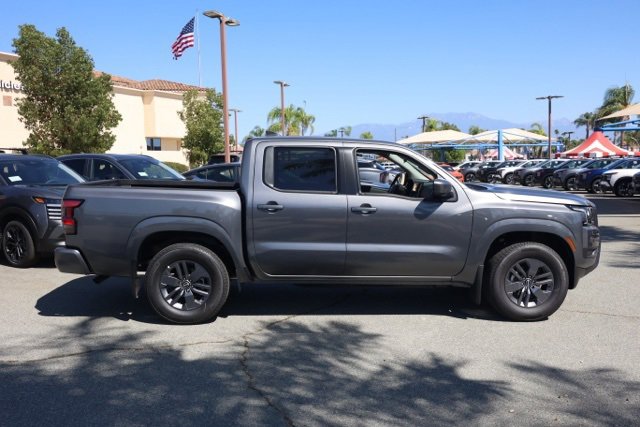 New 2026 Nissan Frontier SV w/ Tow Package image 3