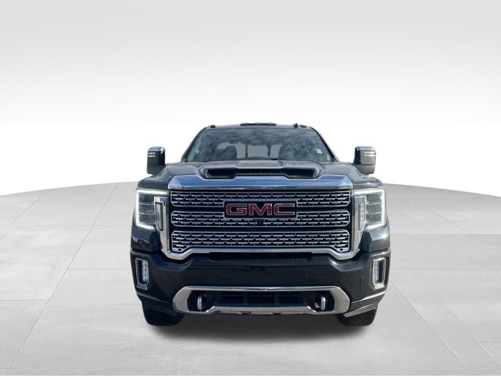 Used 2021 GMC Sierra 3500 Denali w/ Denali Black Diamond Edition image 9