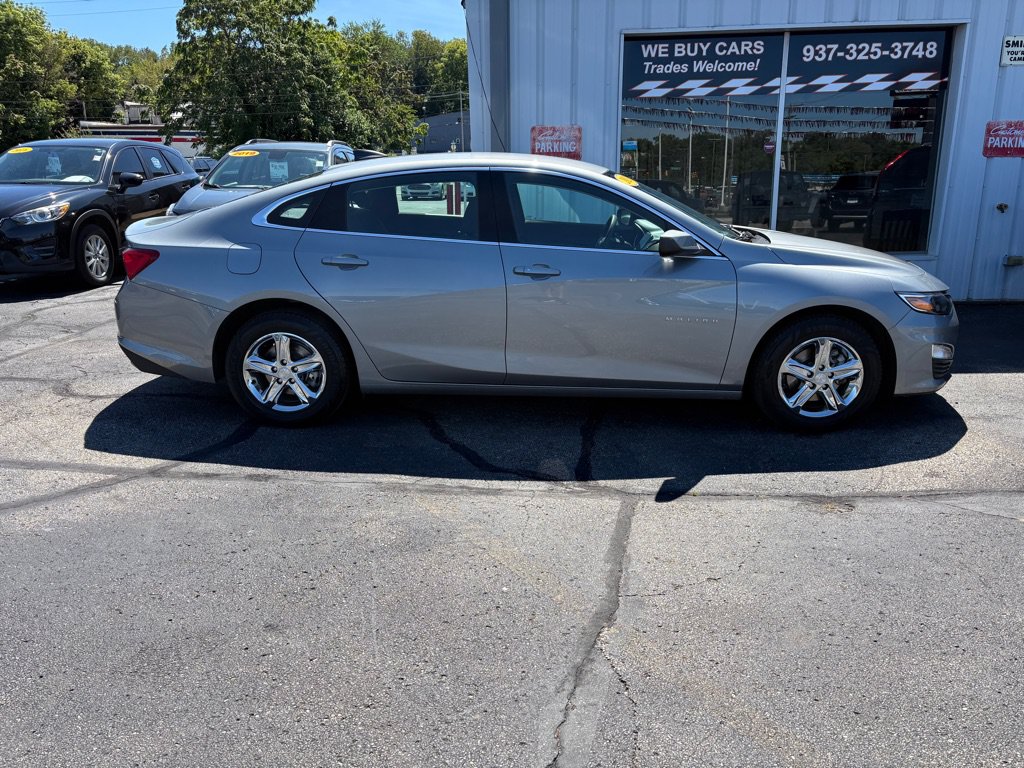 Used 2023 Chevrolet Malibu LS w/ Driver Confidence Package FWD image 2