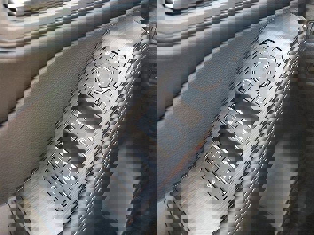 New 2025 Nissan Rogue SL w/ Tech Package image 11