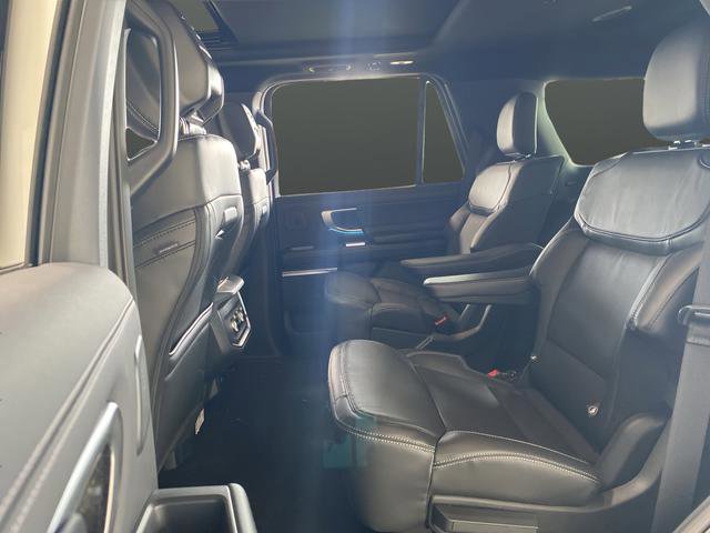 New 2026 Ford Expedition Platinum image 29