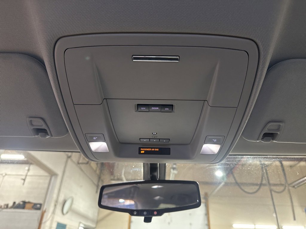 Used 2018 GMC Sierra 1500 SLE w/ SLE Value Package image 25