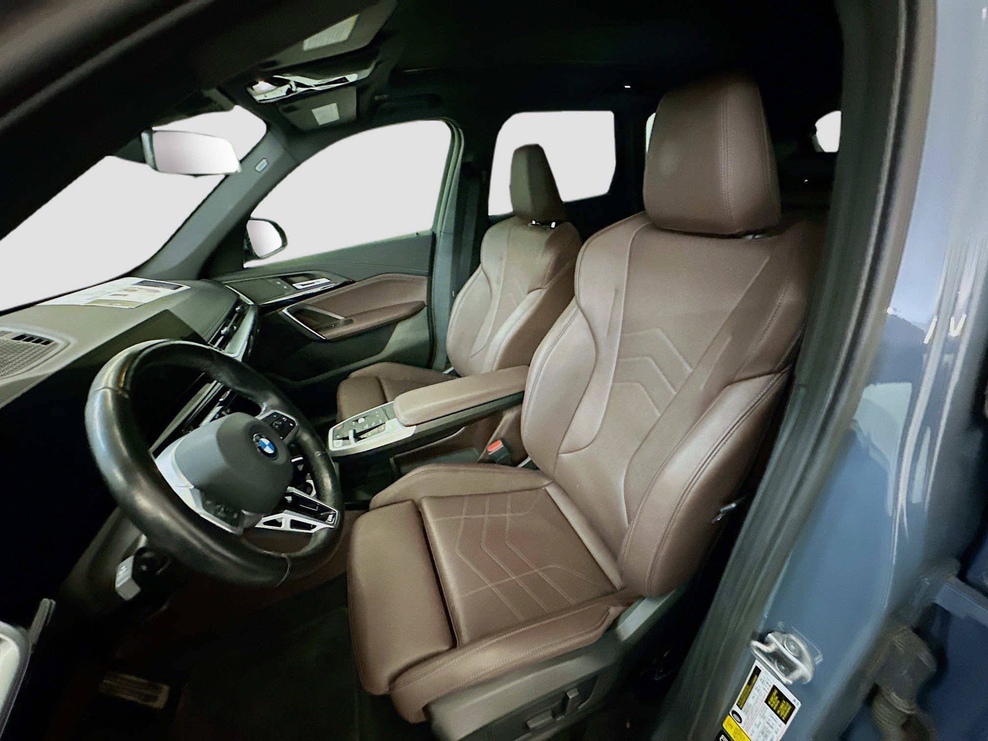 Used 2023 BMW X1 xDrive28i w/ M Sport Package AWD/4WD image 13