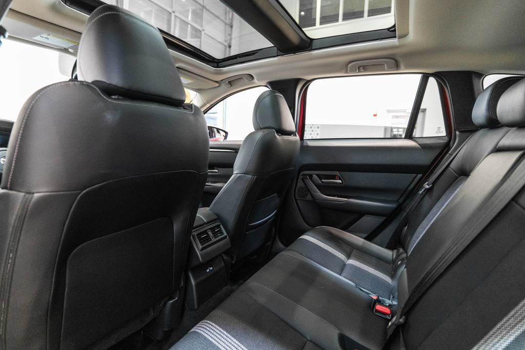 Used 2025 MAZDA CX-50 AWD 2.5 S w/ Cargo Package image 13