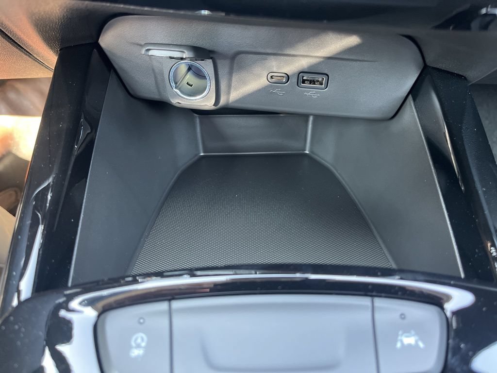 New 2026 Chevrolet Trax ACTIV w/ Driver Confidence Package FWD image 23