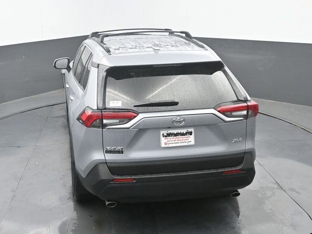 Used 2025 Toyota RAV4 XLE FWD image 29