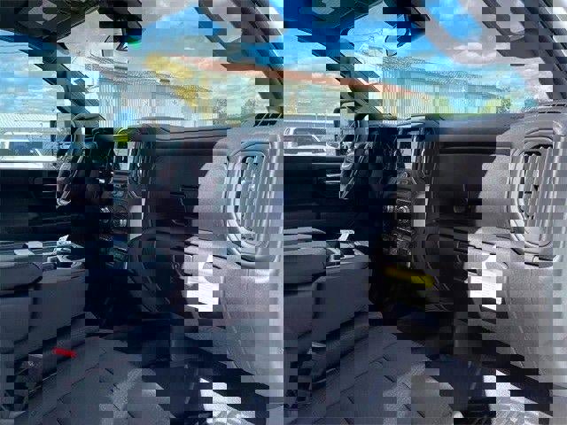 New 2024 GMC Sierra 3500 Pro w/ Convenience Package image 16