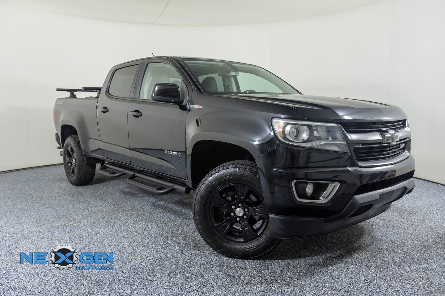 Used 2017 Chevrolet Colorado Z71 AWD/4WD image 1