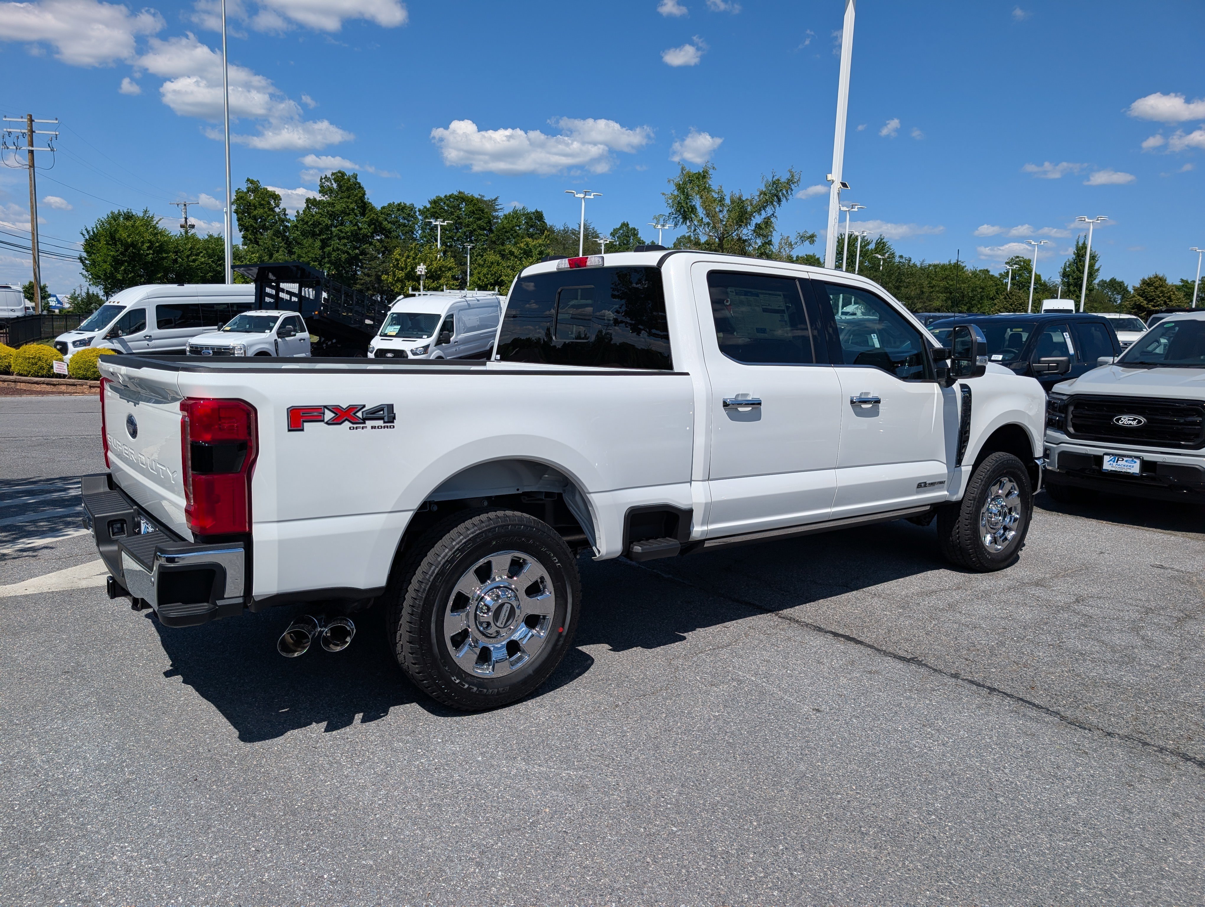 New 2026 Ford F250 Lariat w/ Chrome Package AWD/4WD image 2