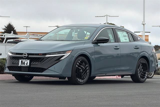 New 2027 Nissan Sentra SR w/ SR Premium Package FWD image 8
