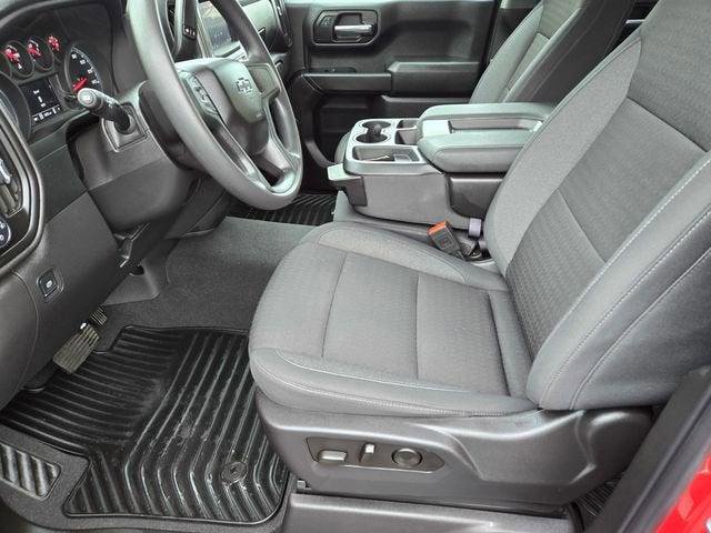 Used 2024 Chevrolet Silverado 1500 Custom Trail Boss w/ Dark Appearance Package AWD/4WD image 13