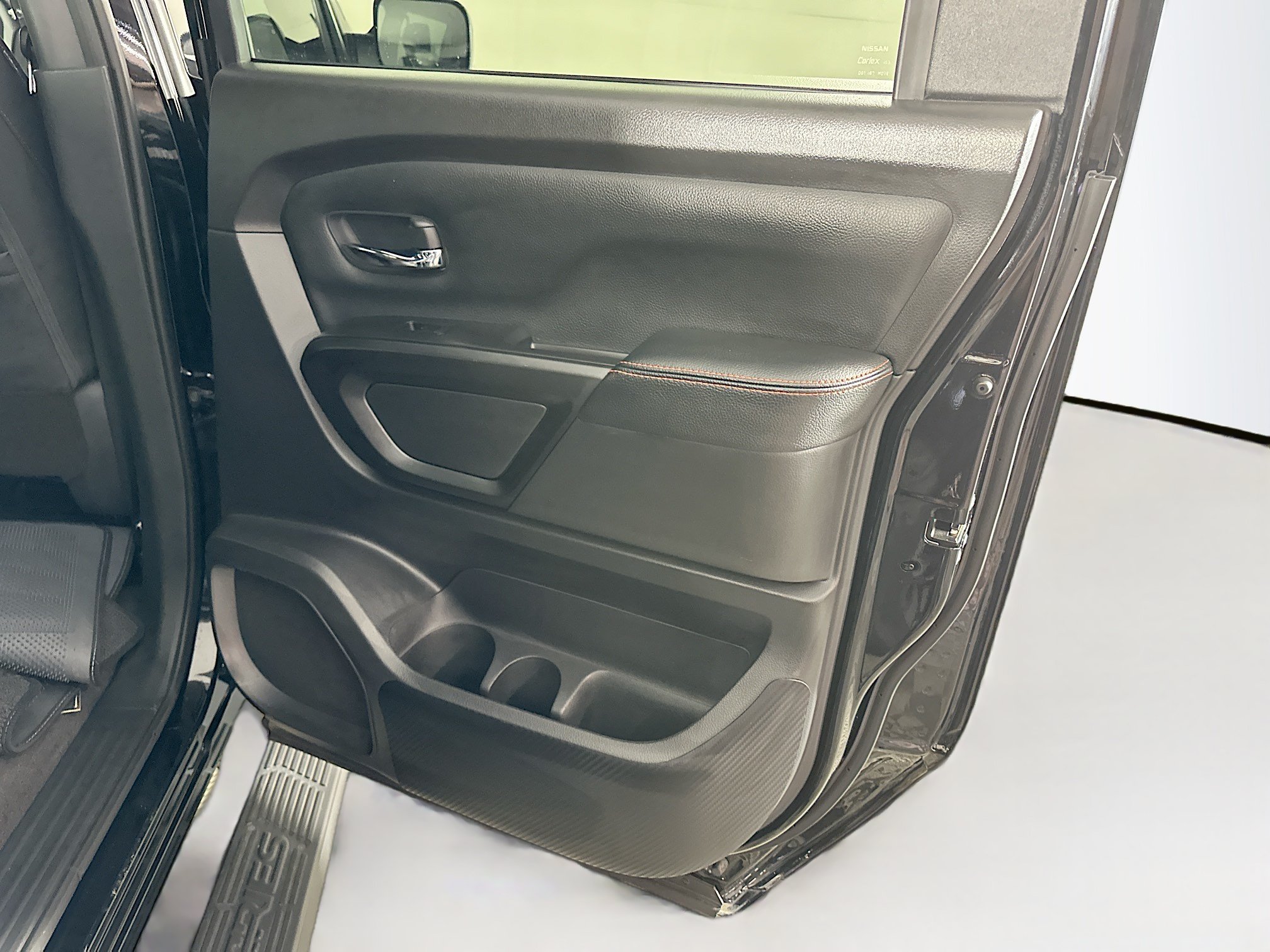 Used 2021 Nissan Titan PRO-4X w/ Off Road Protection Package AWD/4WD image 28