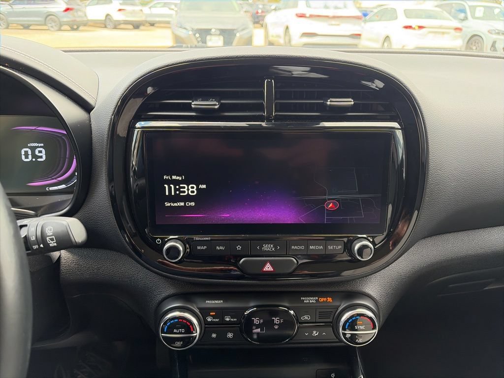 Used 2024 Kia Soul GT-Line FWD image 16