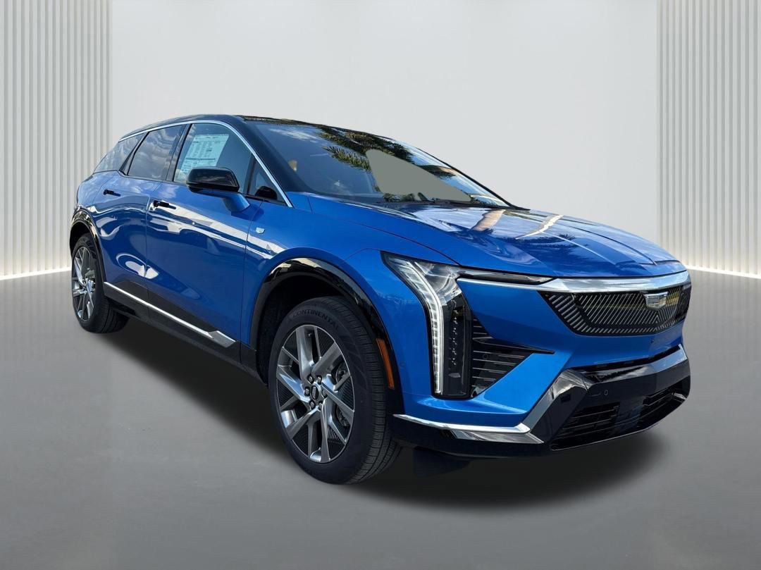 New 2026 Cadillac Optiq Luxury 1 video 3