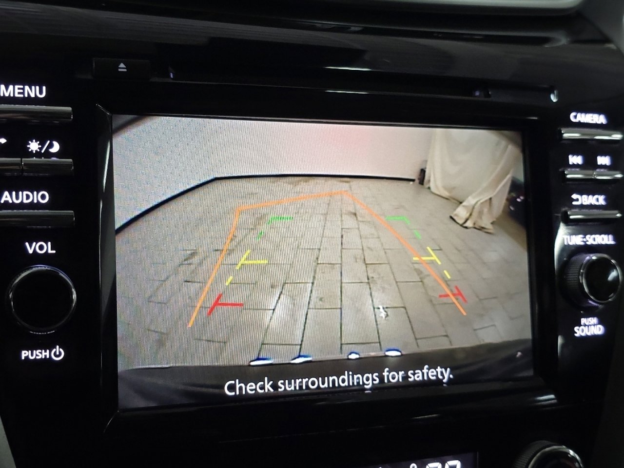 Used 2024 Nissan Murano SV image 3