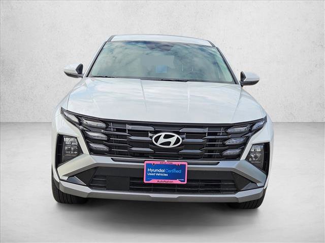 Certified 2025 Hyundai Tucson SE image 2