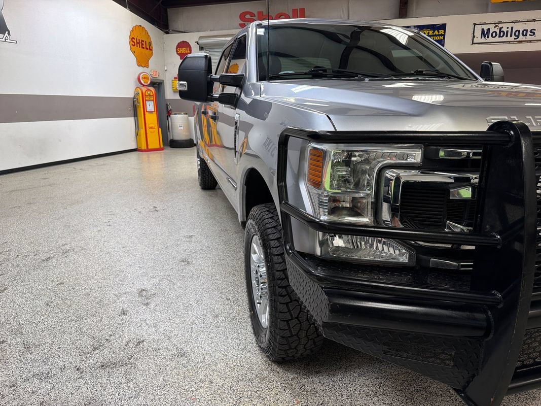Used 2022 Ford F350 XLT AWD/4WD image 14