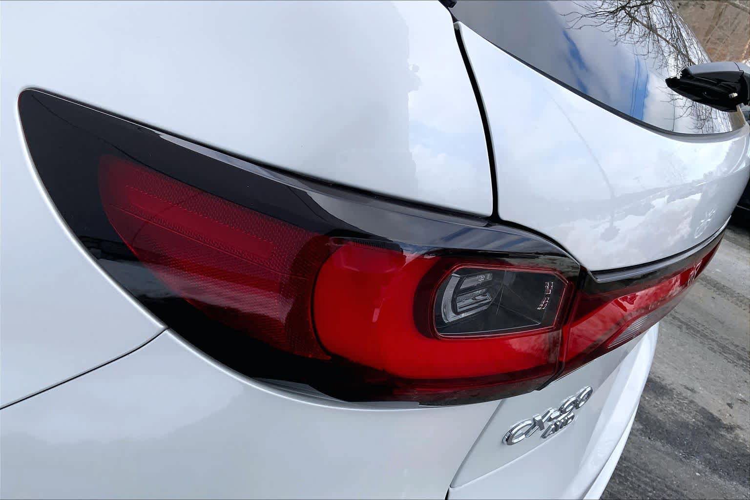 Certified 2024 MAZDA CX-90 Plug-In Hybrid w/ Premium Pkg image 28