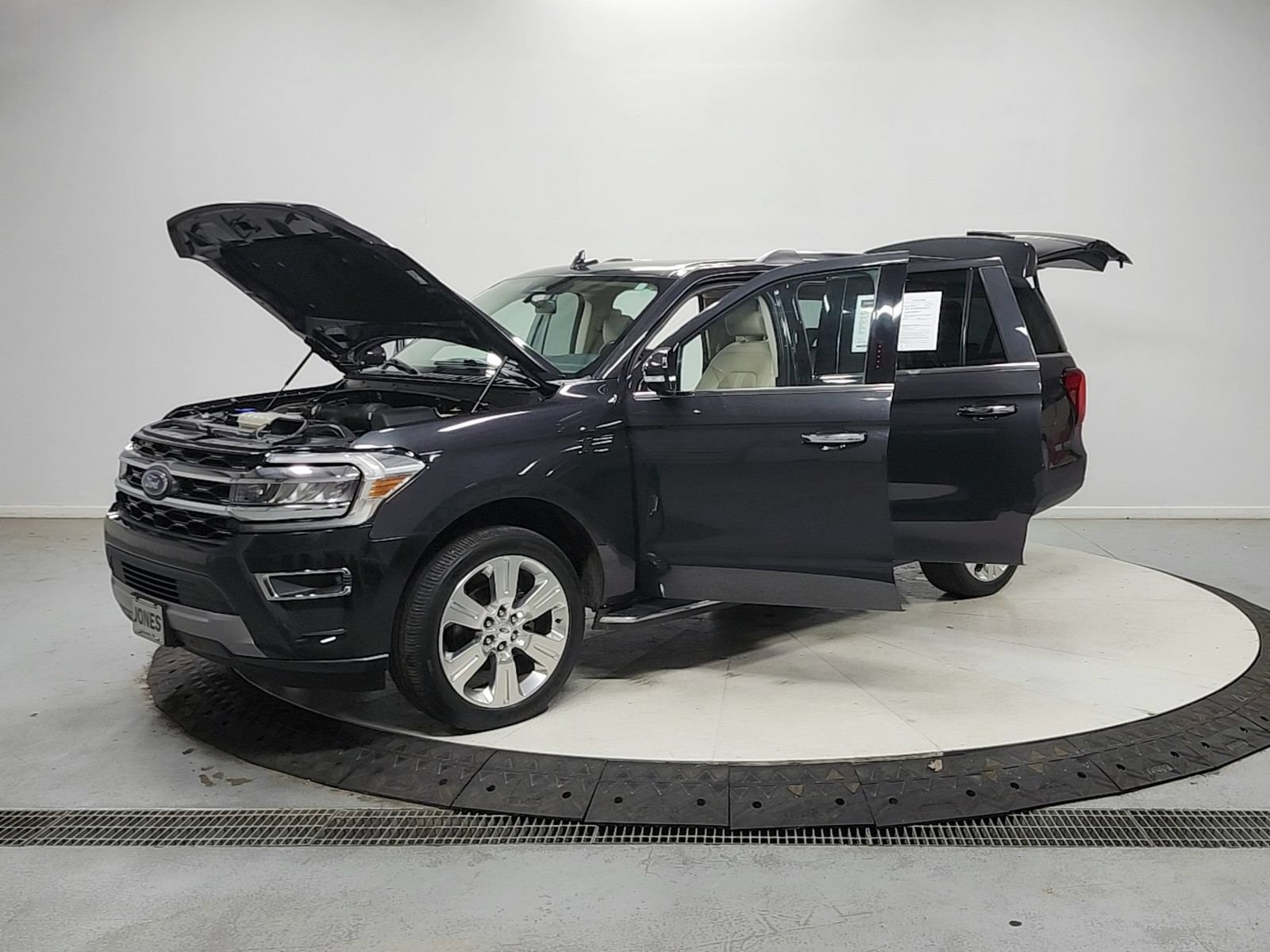 Used 2022 Ford Expedition Max Limited RWD image 12