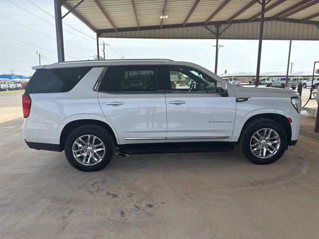 Used 2023 GMC Yukon SLT w/ SLT Premium Package image 9