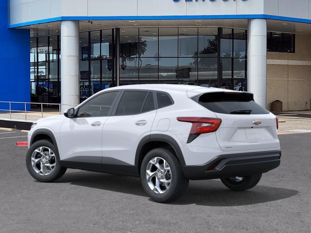 New 2026 Chevrolet Trax LS w/ LS Convenience Package FWD image 3