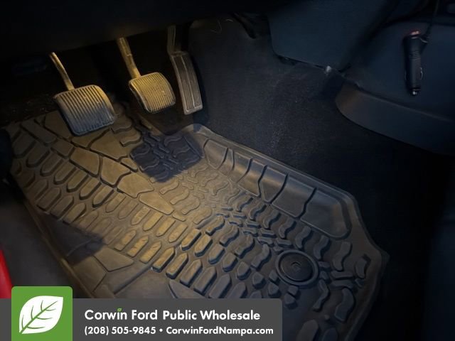 Used 2015 Jeep Wrangler Sport w/ Connectivity Group image 27