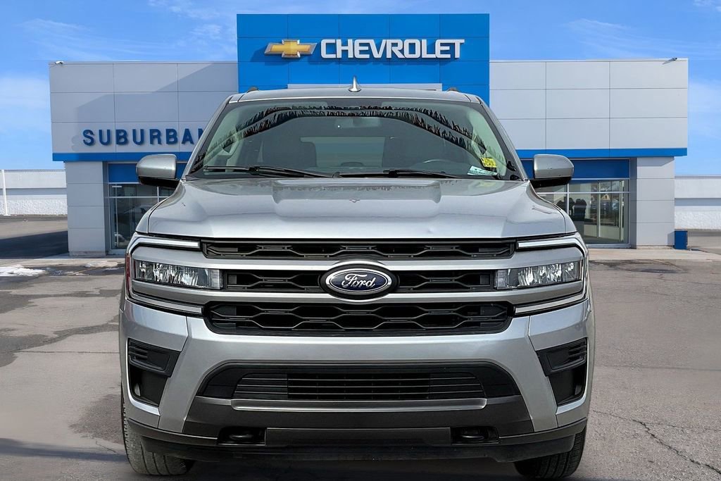 Used 2023 Ford Expedition Max XLT AWD/4WD image 3