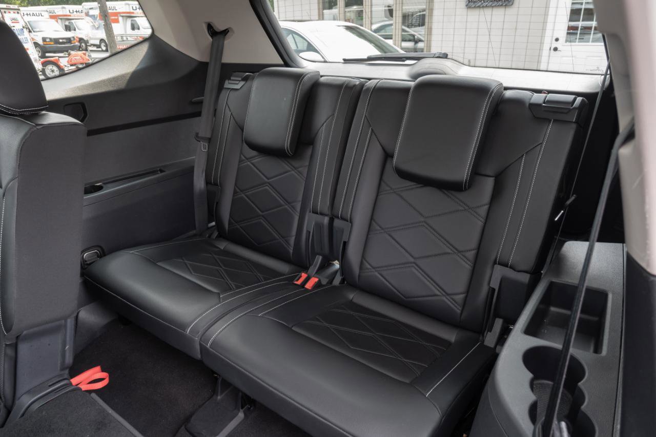 Used 2024 Volkswagen Atlas SE image 18