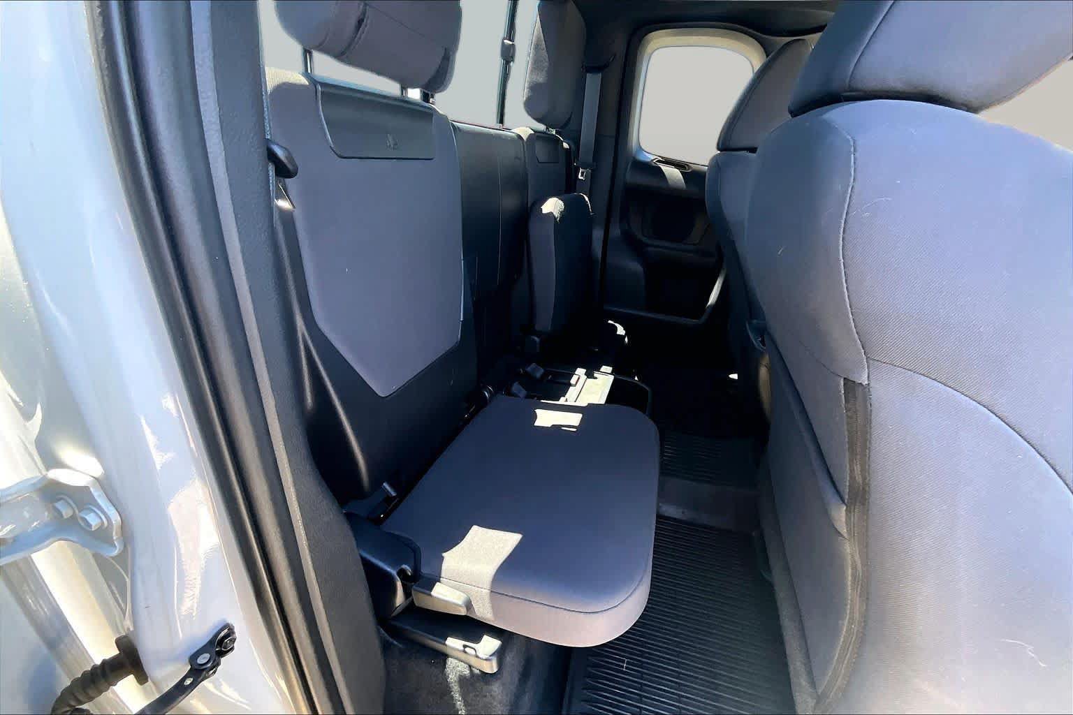 Certified 2019 Toyota Tacoma TRD Off-Road AWD/4WD image 19