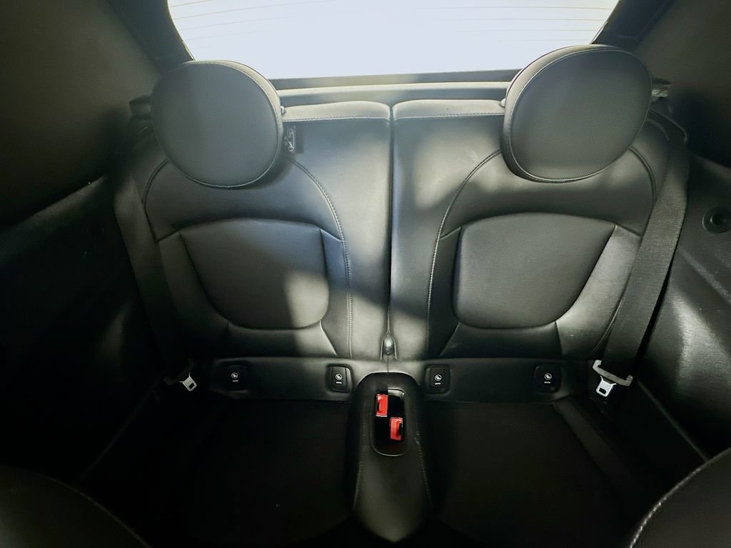 Used 2018 MINI Cooper S FWD image 11