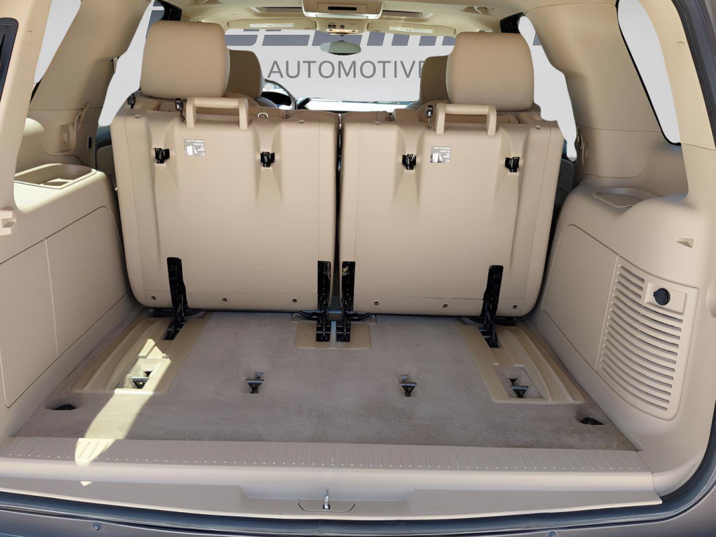 Used 2013 Chevrolet Tahoe LTZ AWD/4WD image 23