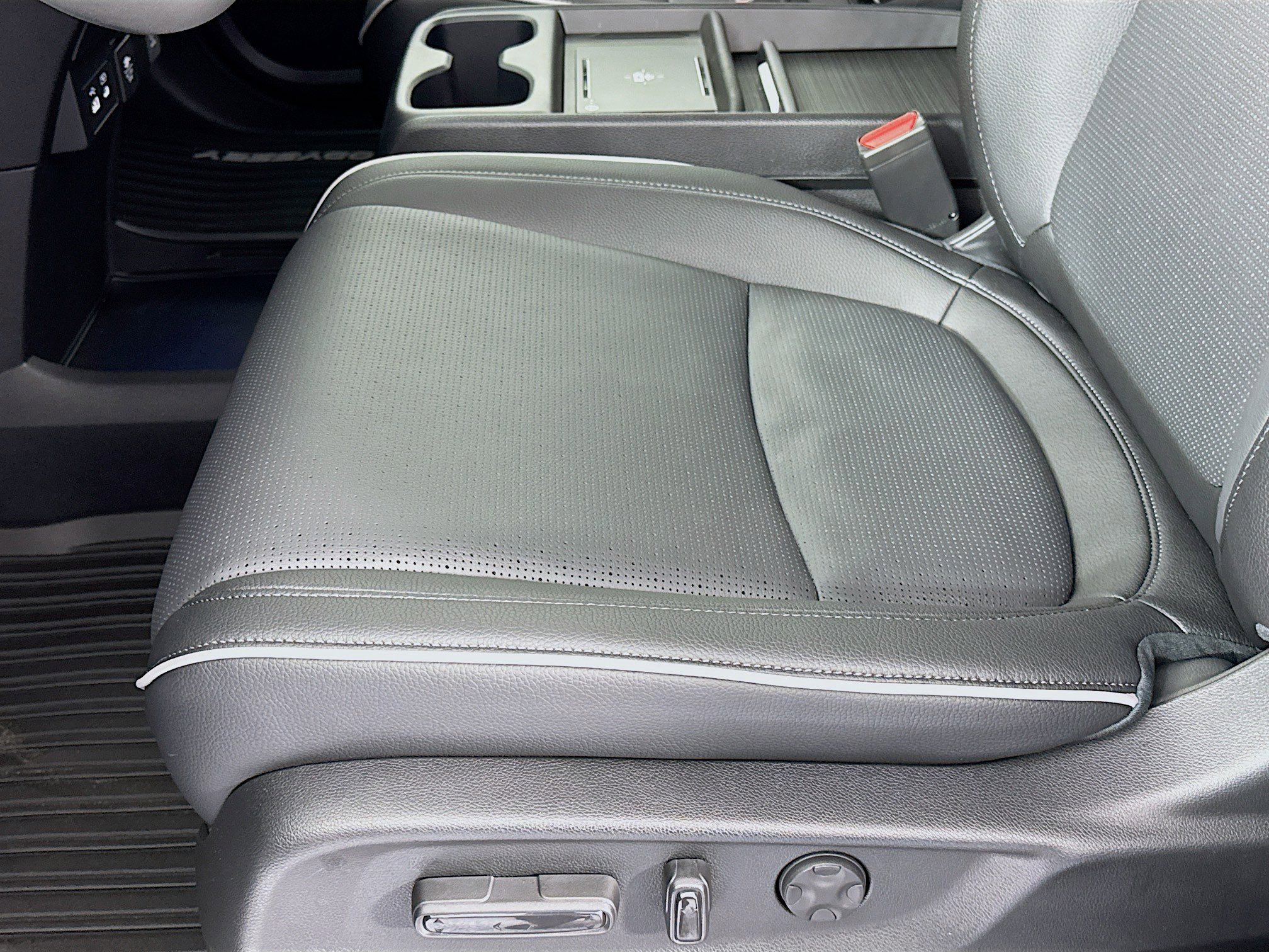 New 2026 Honda Odyssey Elite image 19