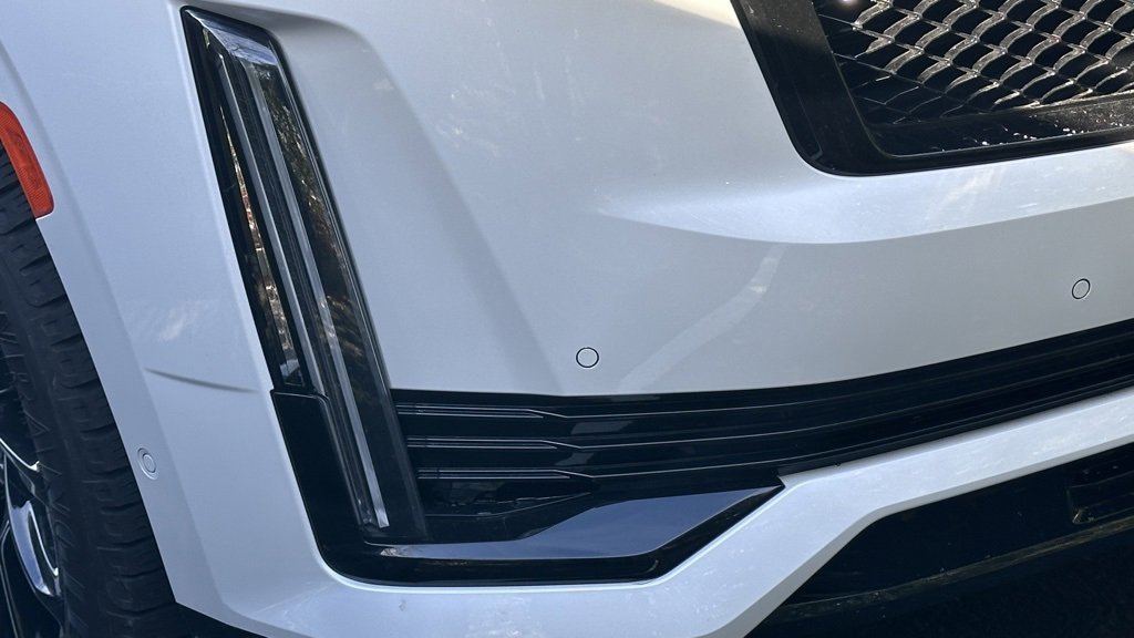 Used 2023 Cadillac Escalade Sport Platinum w/ LPO, ONYX Package image 3