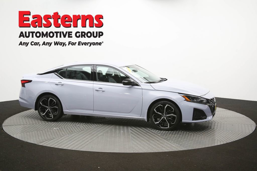 Used 2023 Nissan Altima 2.5 SR FWD image 49