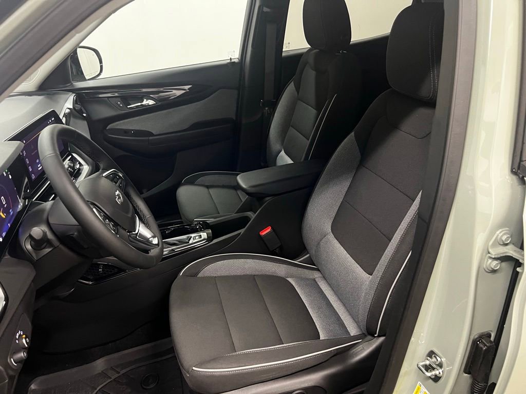 New 2026 Chevrolet TrailBlazer LT w/ Convenience Package FWD image 23