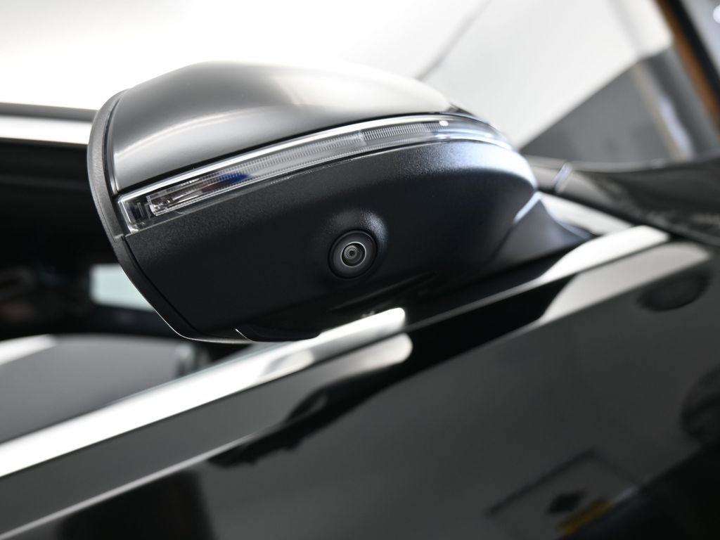 Used 2022 Mercedes-Benz C 300 Sedan w/ Exclusive Trim Package image 47