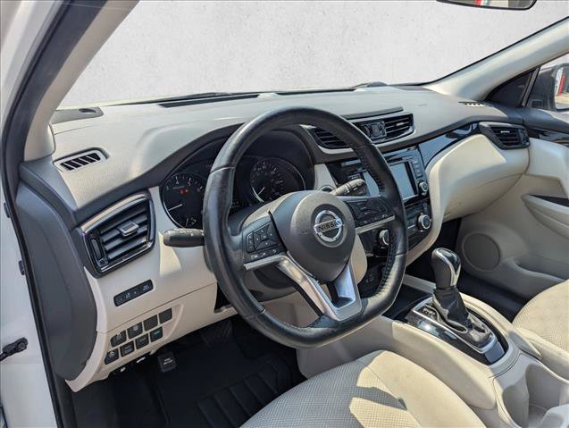 Used 2022 Nissan Rogue Sport SV AWD/4WD image 12
