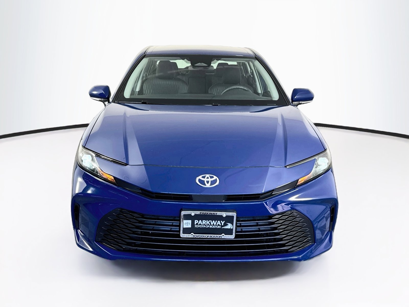 Used 2025 Toyota Camry LE FWD image 2
