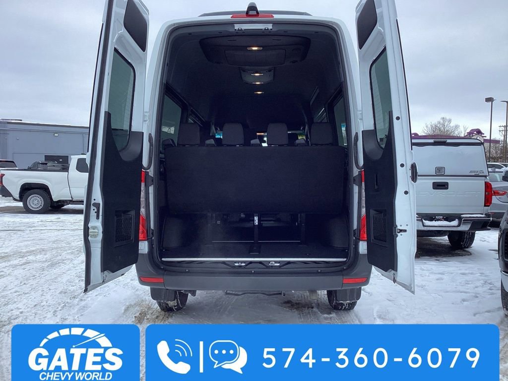 Used 2024 Mercedes-Benz Sprinter 2500 image 8