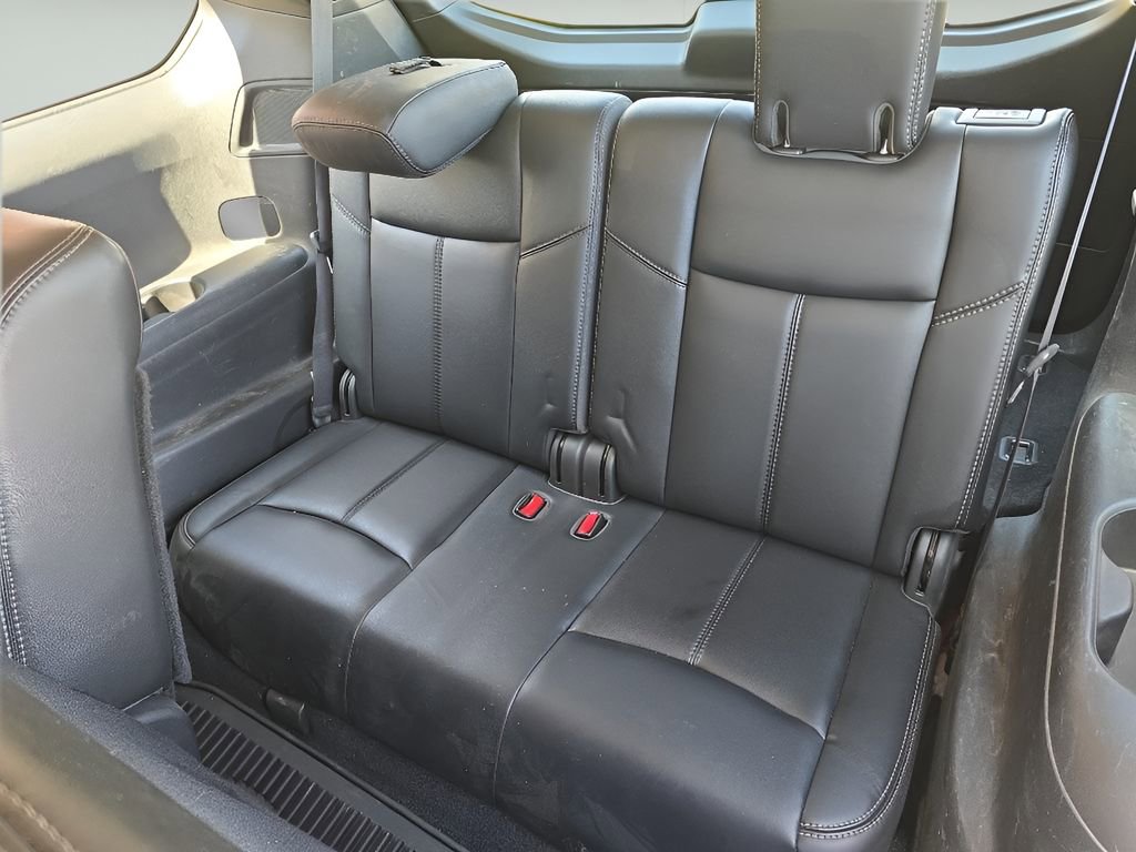 Used 2017 Nissan Pathfinder SL w/ SL Premium Package AWD/4WD image 8
