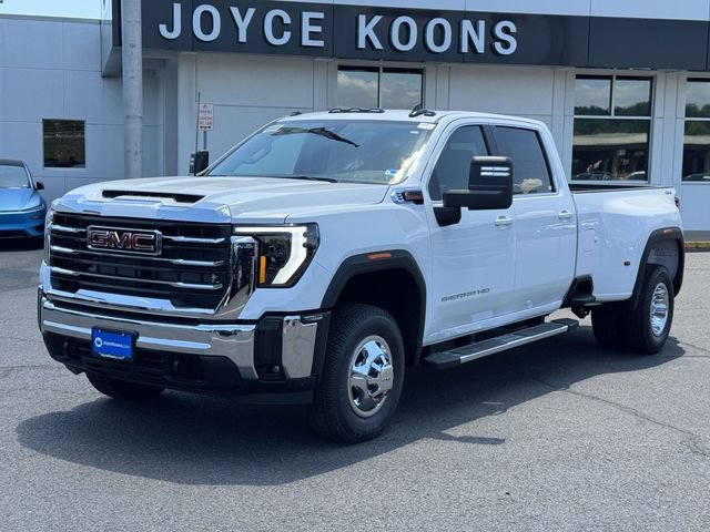 New 2026 GMC Sierra 3500 SLE w/ Preferred Package AWD/4WD image 4