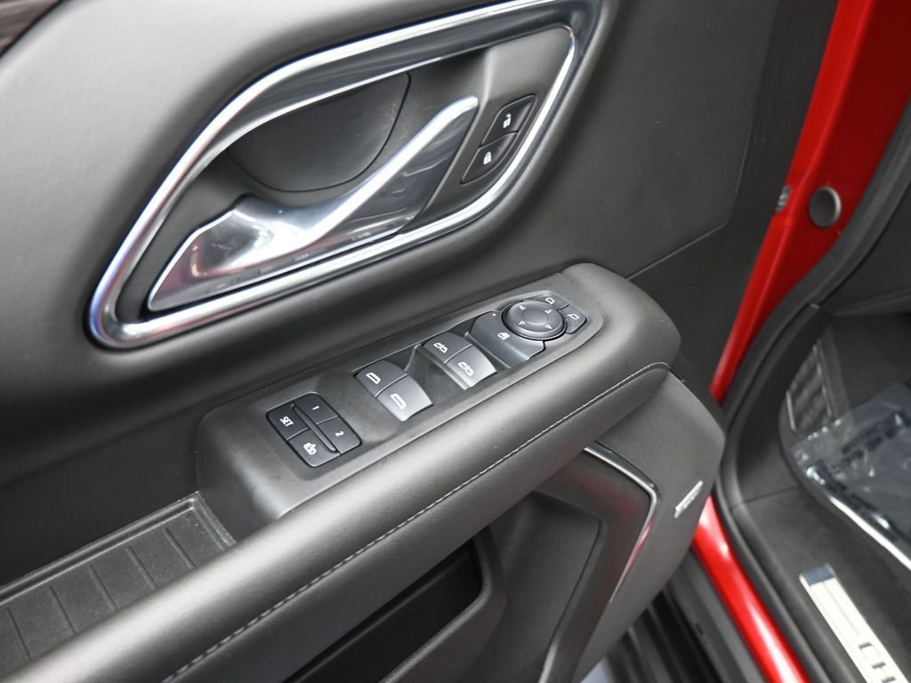 Used 2024 Chevrolet Suburban LT image 14