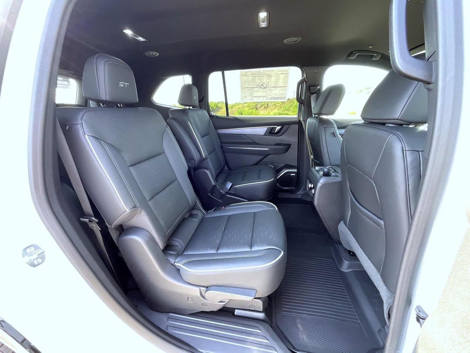 New 2026 Buick Enclave Sport Touring w/ Power Package AWD/4WD image 18