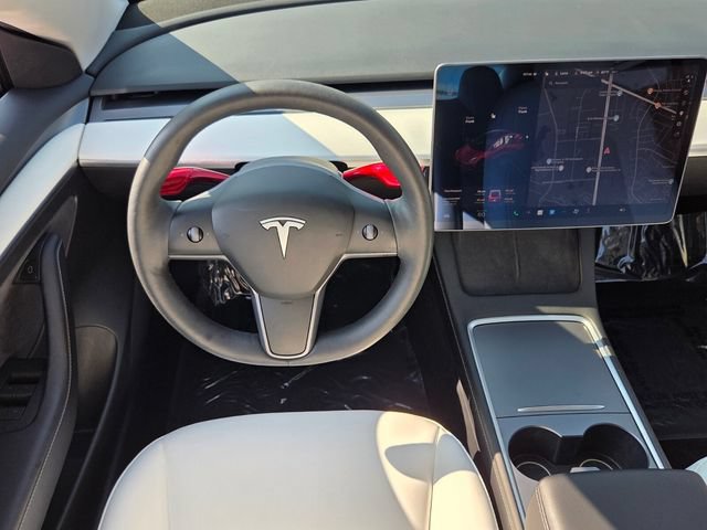 Used 2021 Tesla Model 3 Standard Range Plus RWD image 11