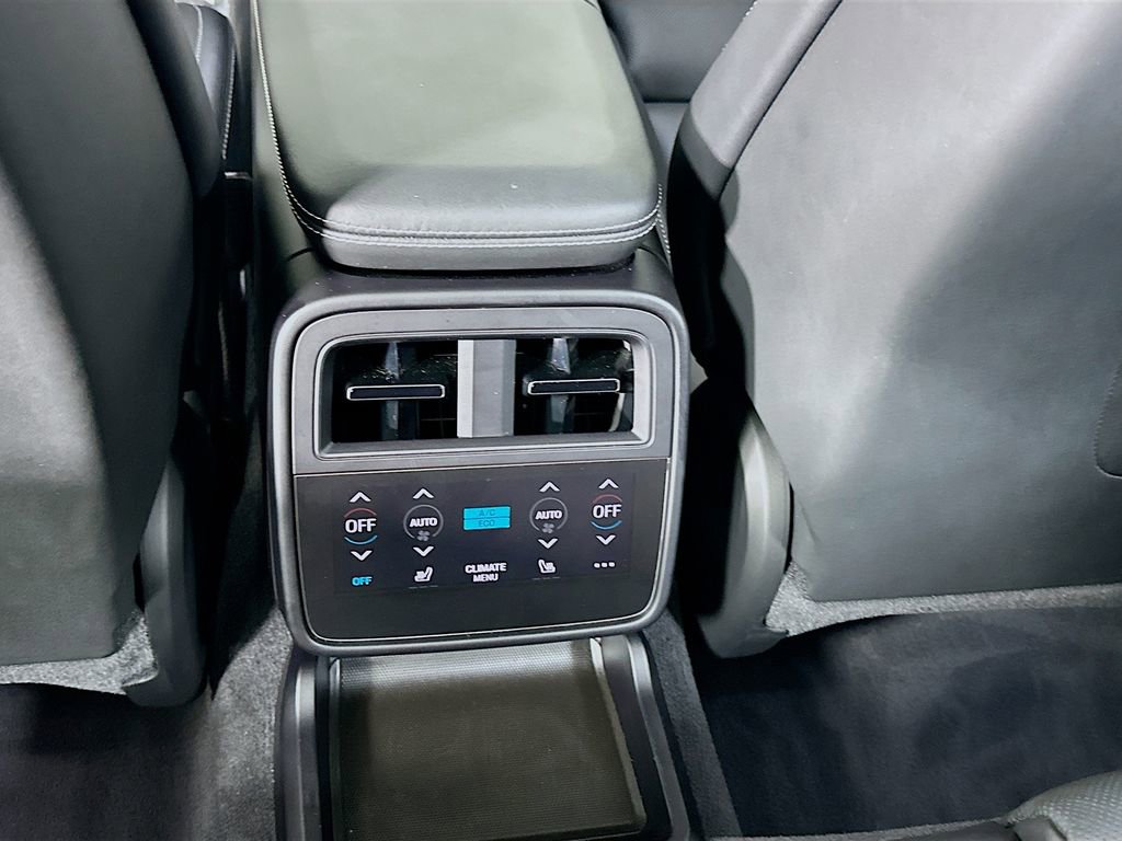 Certified 2023 Porsche Taycan Turbo image 26