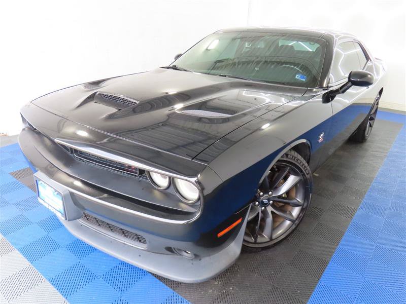 Used 2019 Dodge Challenger R/T Scat Pack w/ Plus Package RWD image 4