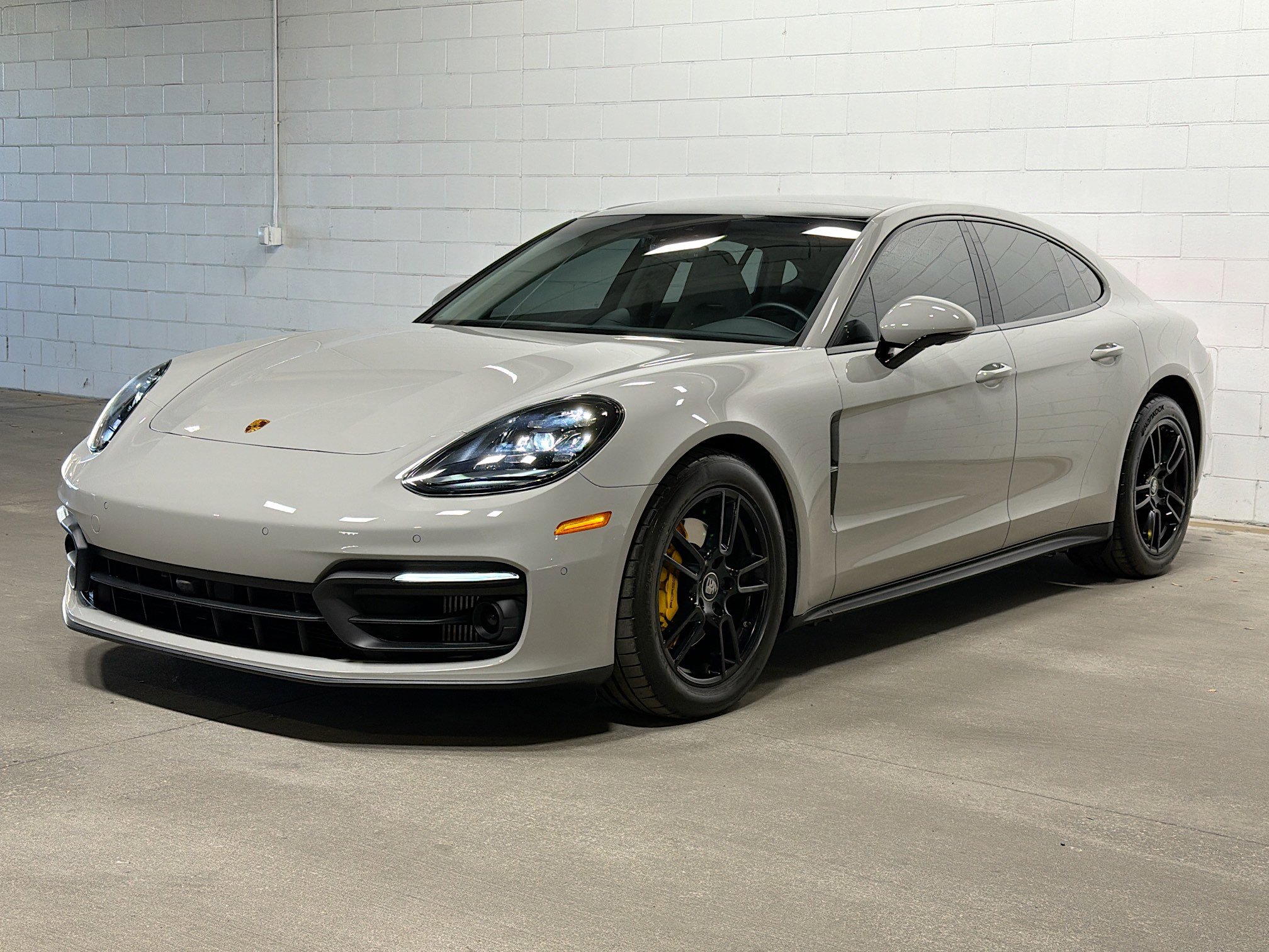 Used 2023 Porsche Panamera