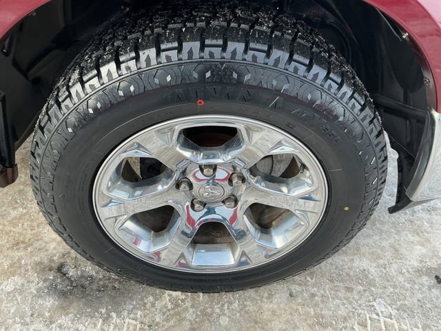 Used 2018 RAM 1500 Laramie w/ Convenience Group AWD/4WD image 15
