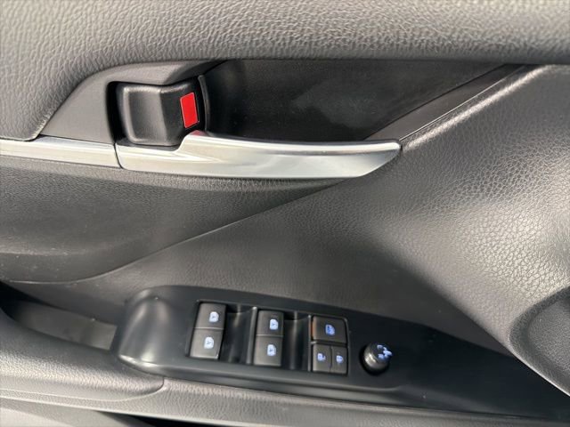 Used 2019 Toyota Camry SE image 10