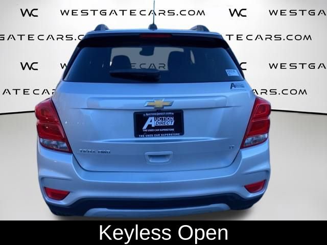 Used 2020 Chevrolet Trax LT w/ LT Convenience Package AWD/4WD image 5